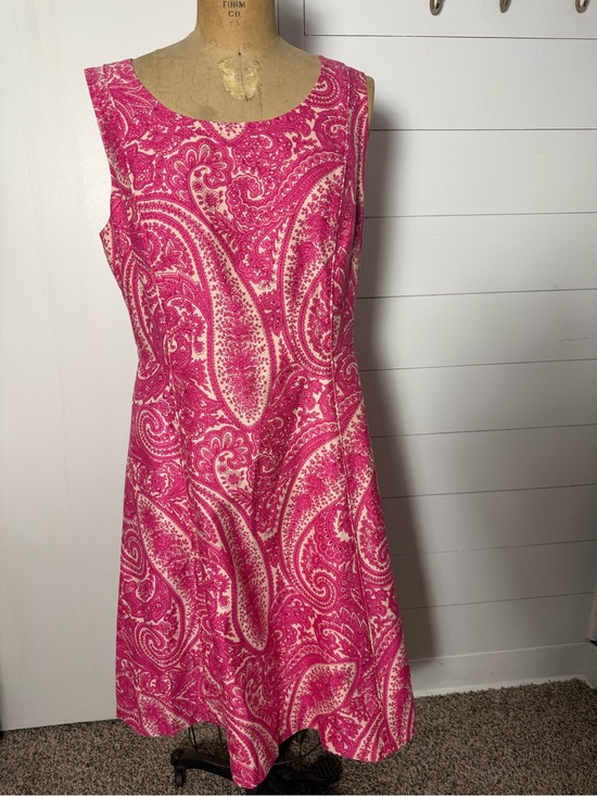 Dresses & Skirts - NWT Talbots Women's Pink Paisley Sleeveless Dress